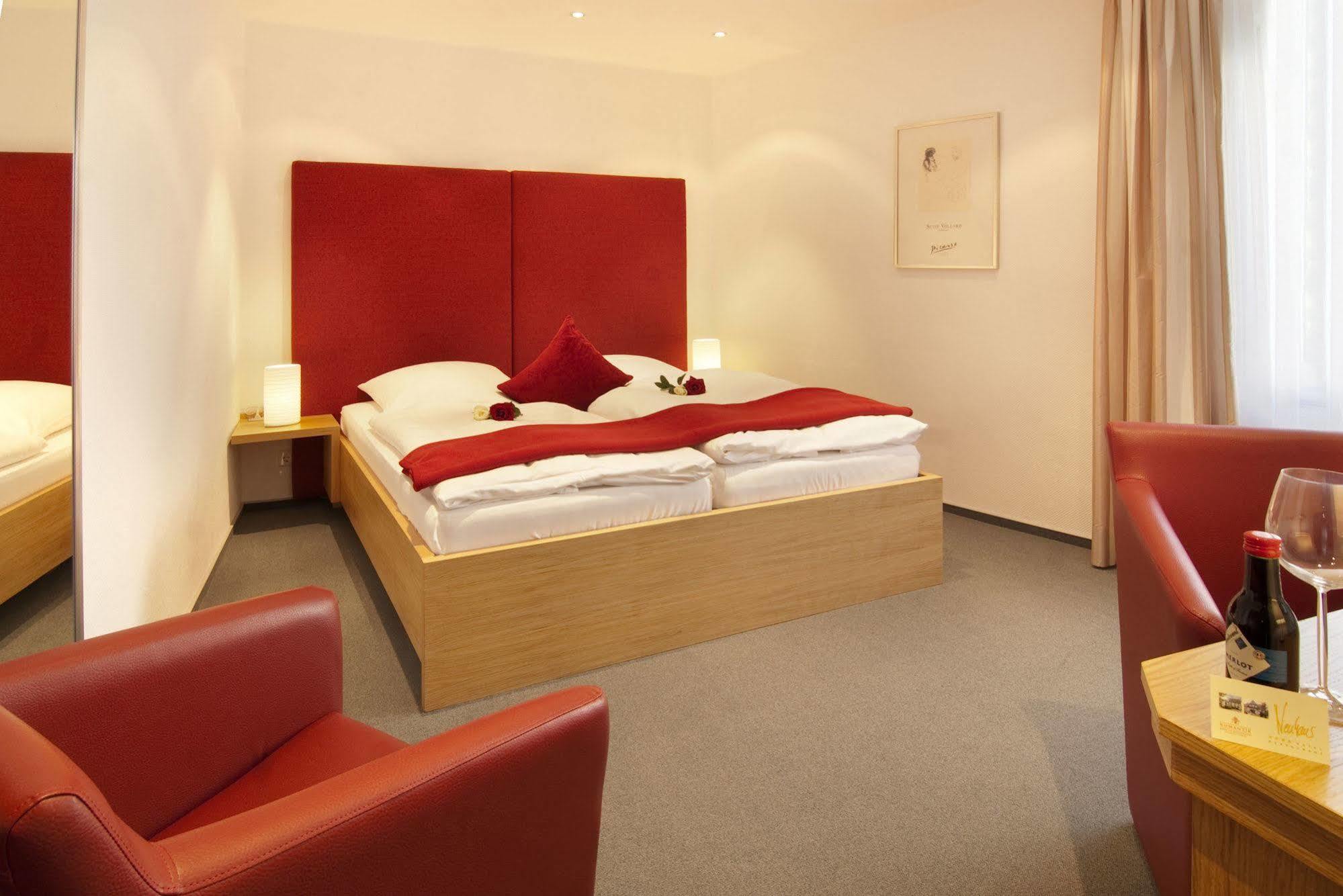 Romantik Hotel Neuhaus Iserlohn Esterno foto